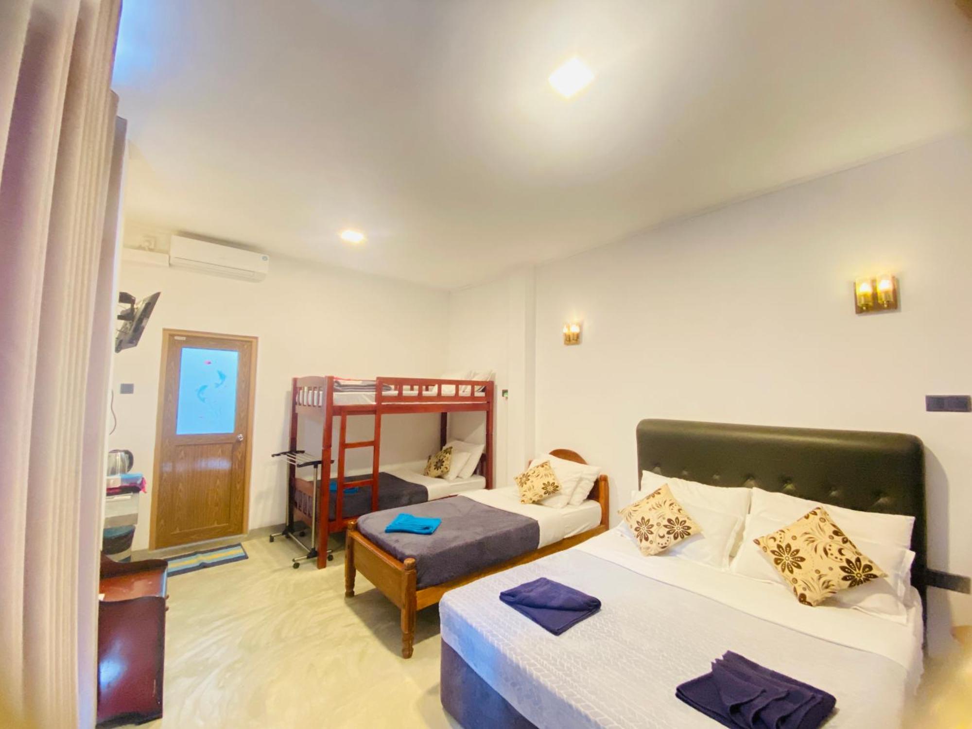 אלה Blossom Inn מראה חיצוני תמונה
